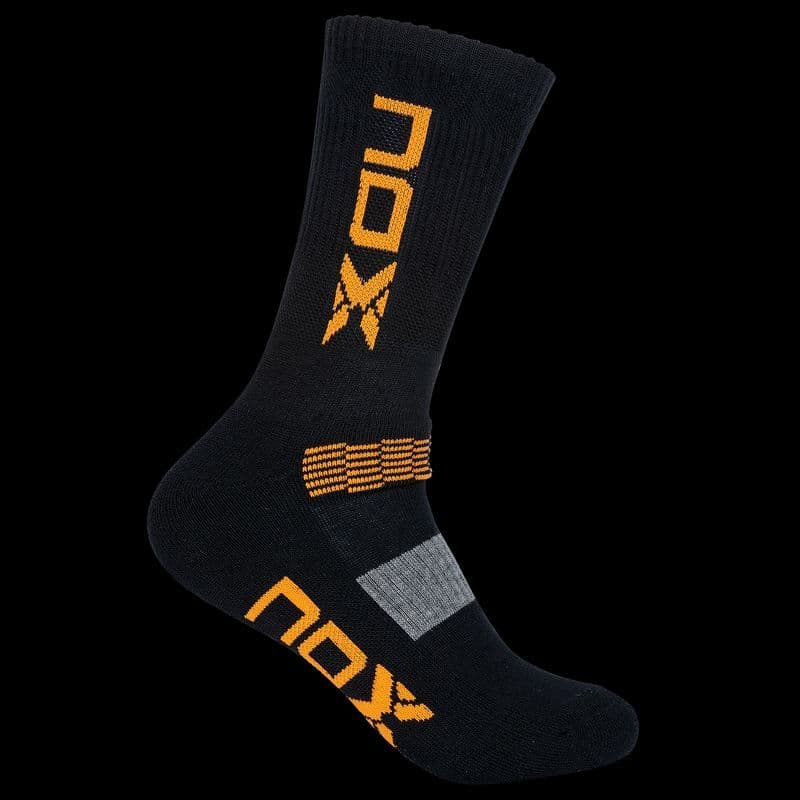 שקית גרביים לגברים שחור עם לוגו כתום